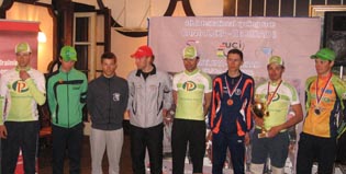 osmorica najboljih u drugom delu Marin sa peharom